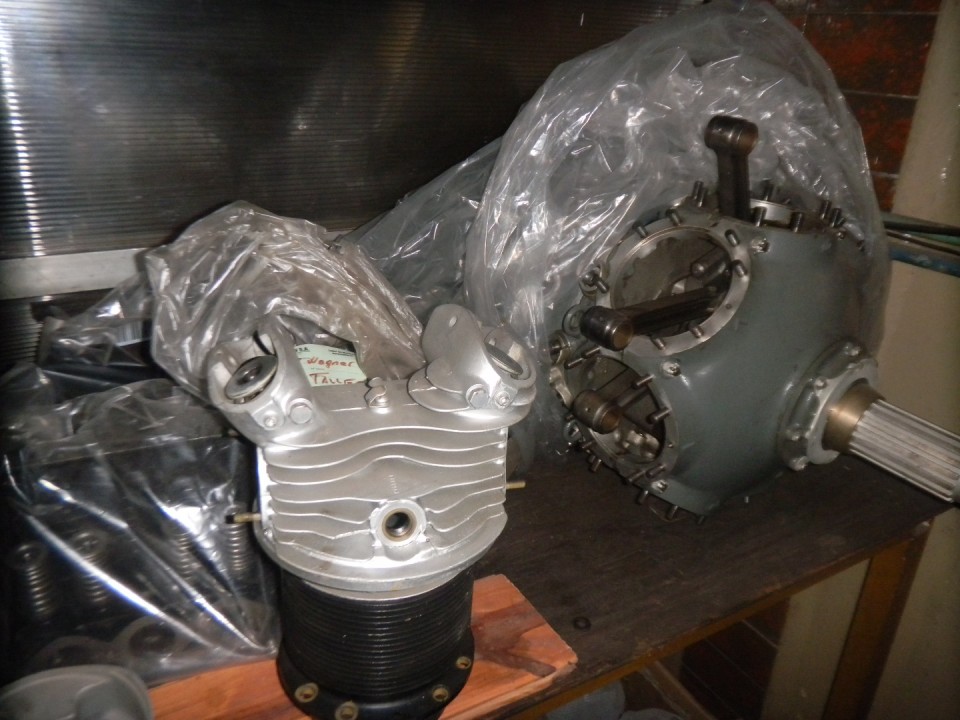 WARNER SUPER SCARAB 145 HP 