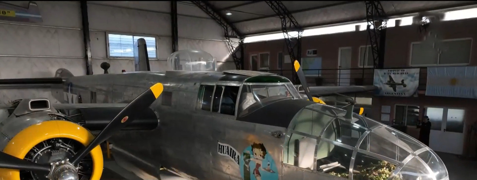 NORTH AMERICAN B-25 MITCHELL  